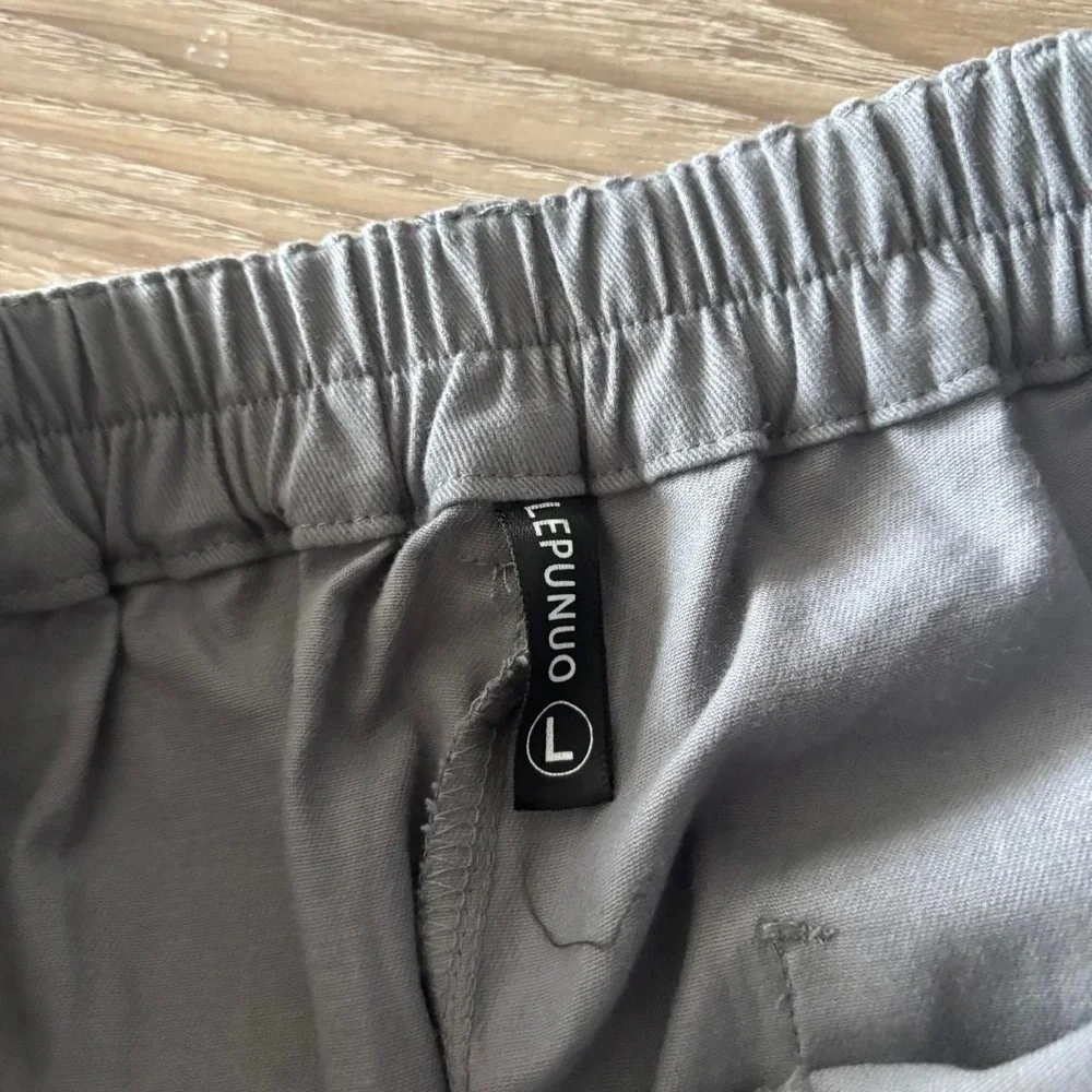 Vintage Y2K/2000s Baggy Grey Skater Cargo Pants! 30x30